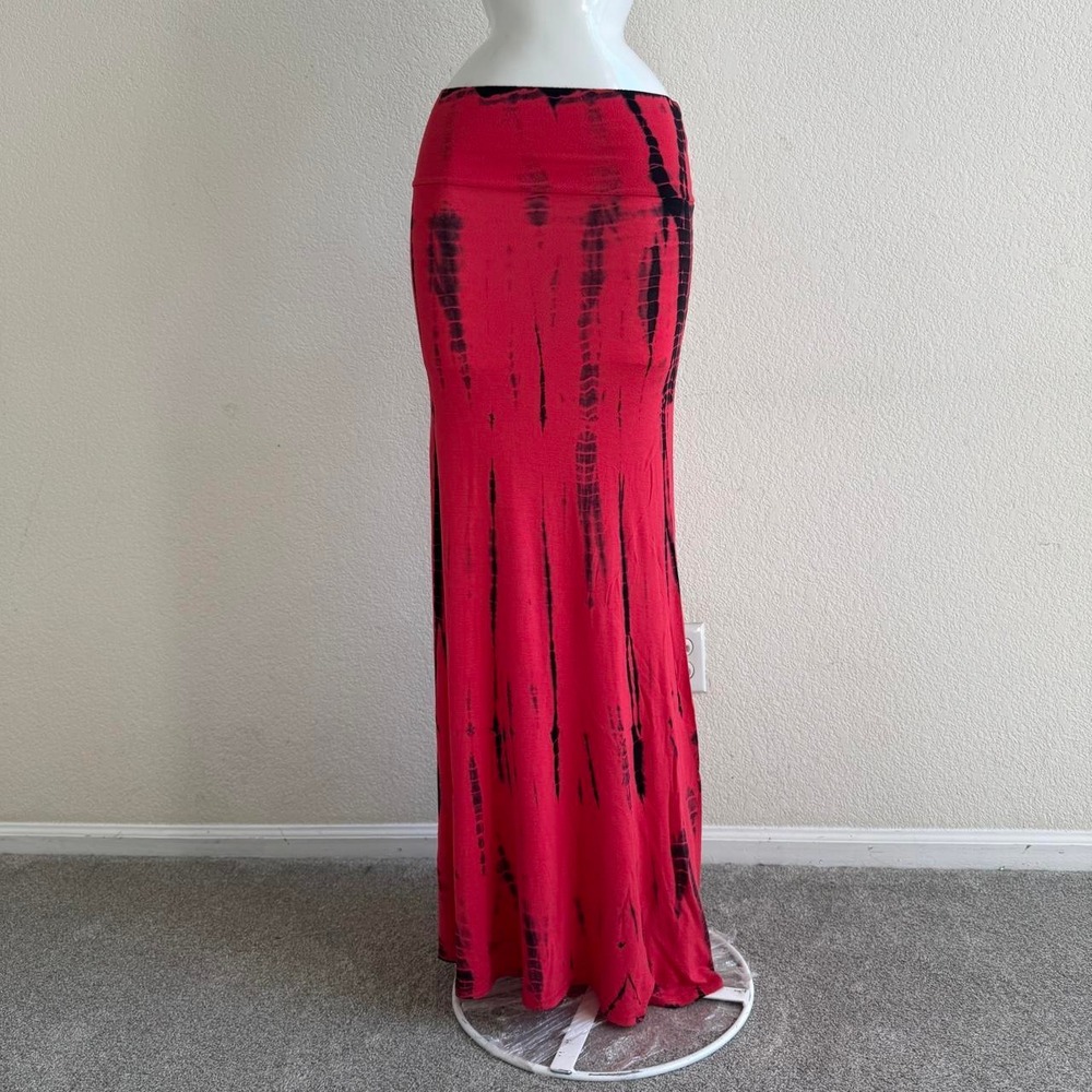 Jesse red tie-dye maxi skirt with black swirls size M.